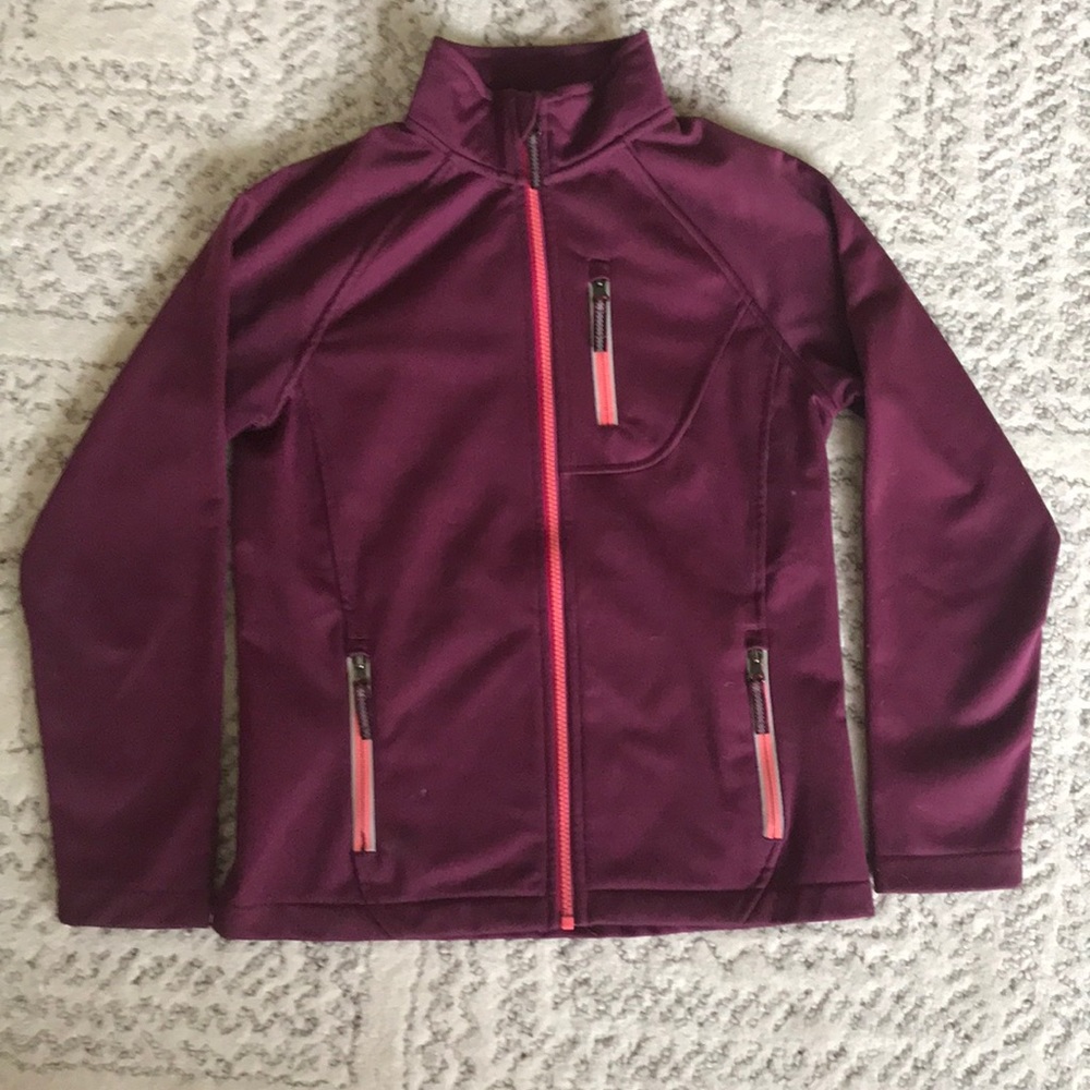 Lands’end Jacket Maroon on outside vary warm